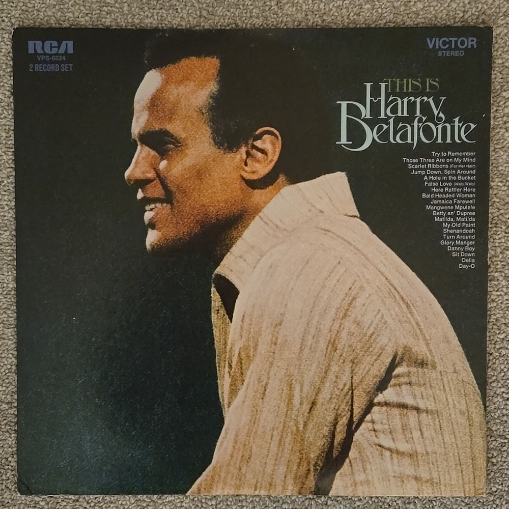 This is Harry Belafonte vintage Vinyl 2 LP Album 1970